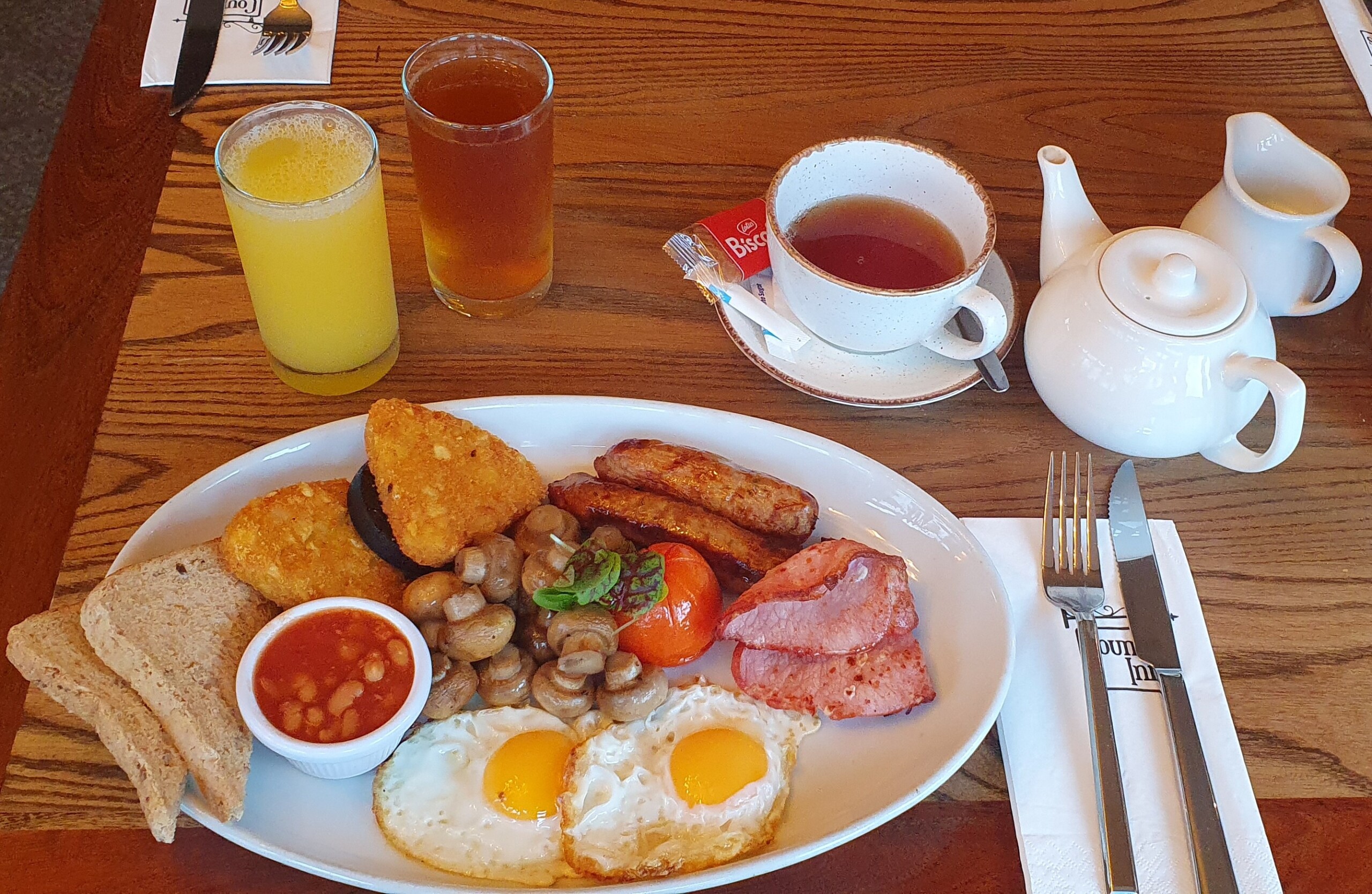 Breakfast is served - The Fighting Cocks Pub